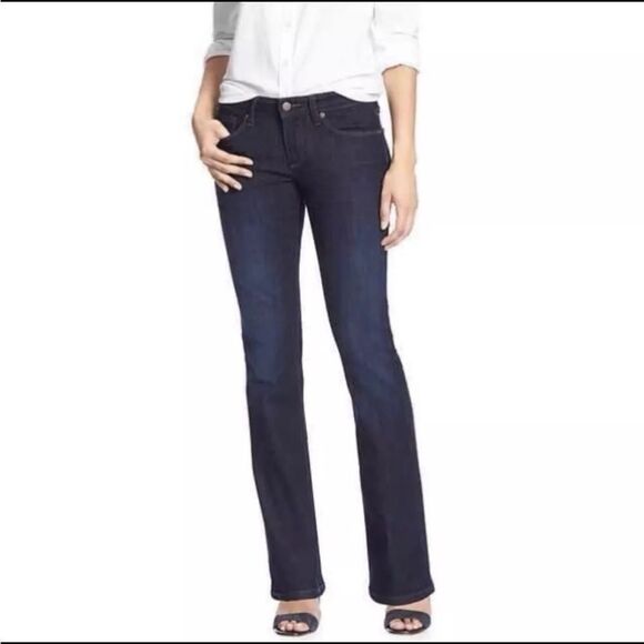 Banana Republic • Boot-Cut Low Rise Denim jeans • Size 33/16 - Picture 1 of 7